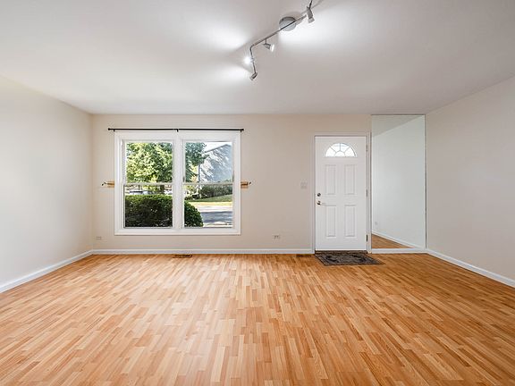 5th image of 1831 Dunsford Ct
