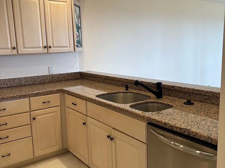 12 Ocean Pines Ln — Photo 3