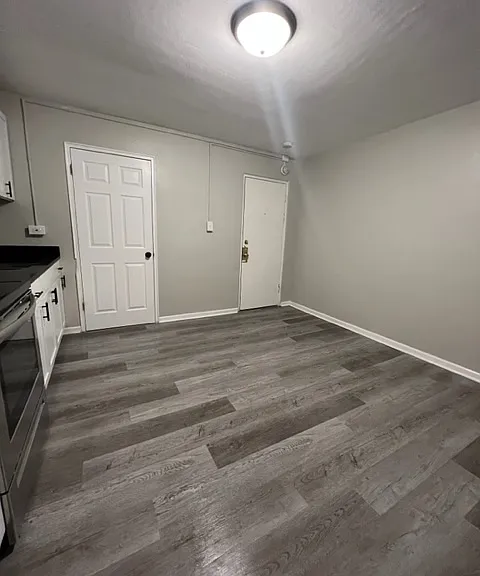 2432 Martha St #6 — Photo 3