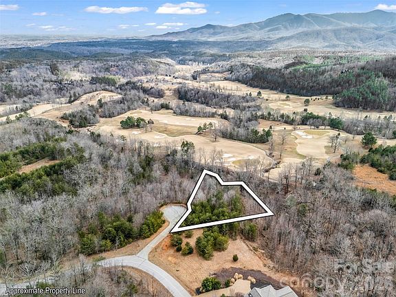 2nd image of 146 Weeburn Cv