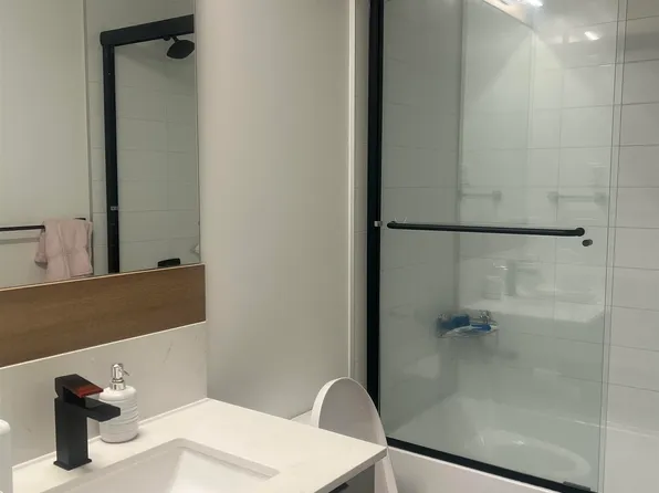 10778 138th St #402, Surrey, BC V3T 5E3