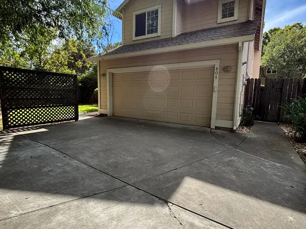 801 Mesquite Dr, Davis, CA 95618