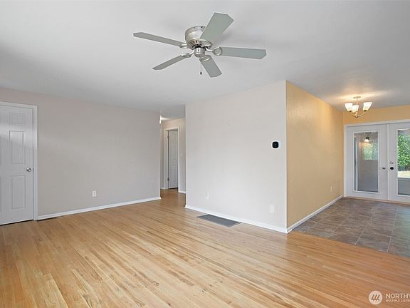 5th image of 738 Wallin Street