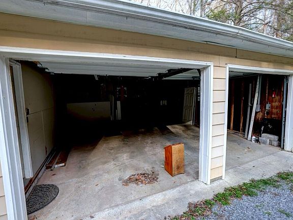 29th image of this home