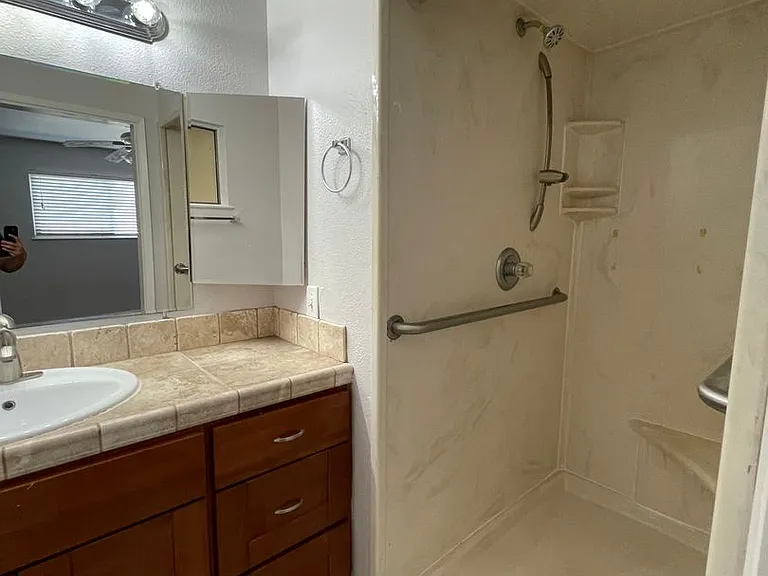 708 S Peggy St — Photo 29