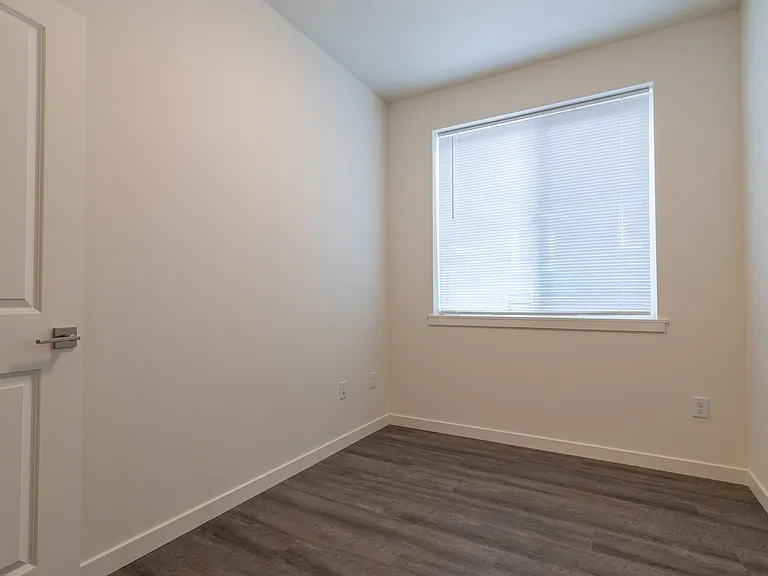 2630 NE Dekum St — Photo 11