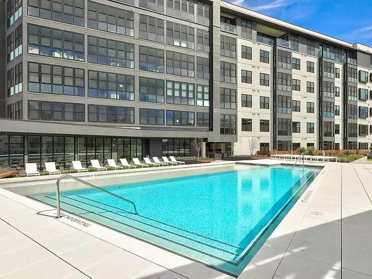 800 Embassy Dr #420 — Photo 3