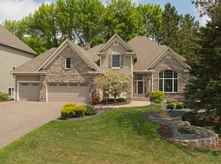 1623 Corral Ln, Woodbury, MN 55125