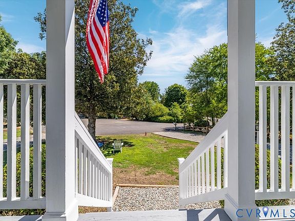 4th image of 10503 Crowncrest Ct