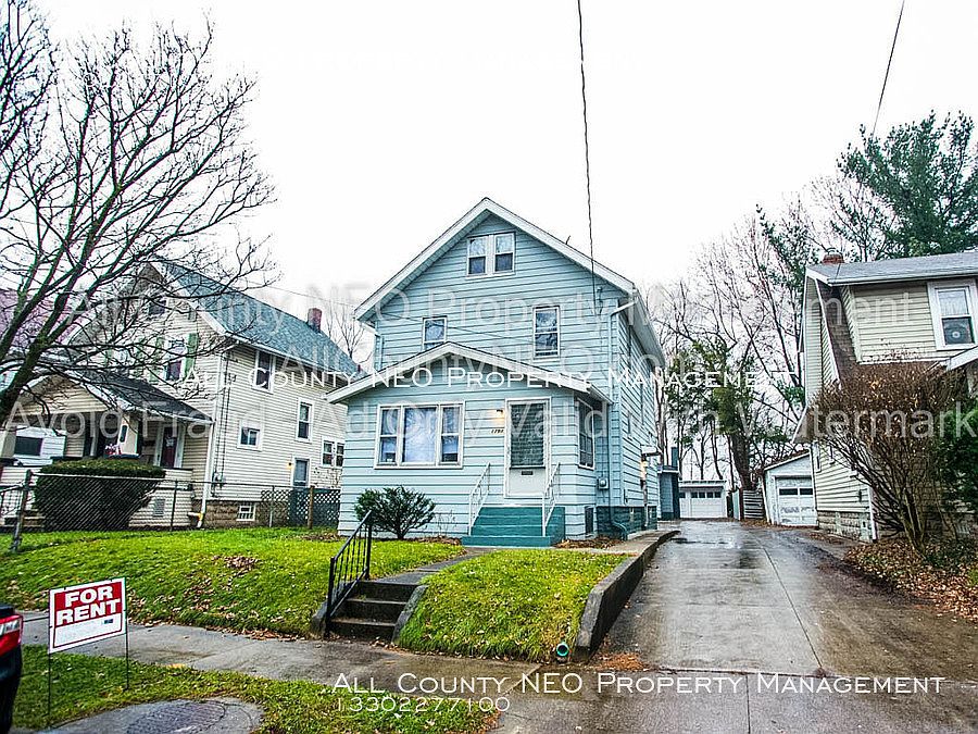1st image of 1790 Ford Ave