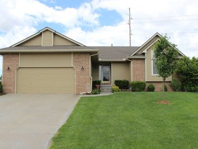 109 S Angela Cir, Wichita, KS, 67235