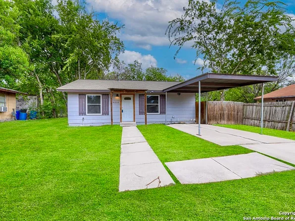 4818 Castle Guard, San Antonio, TX 78218