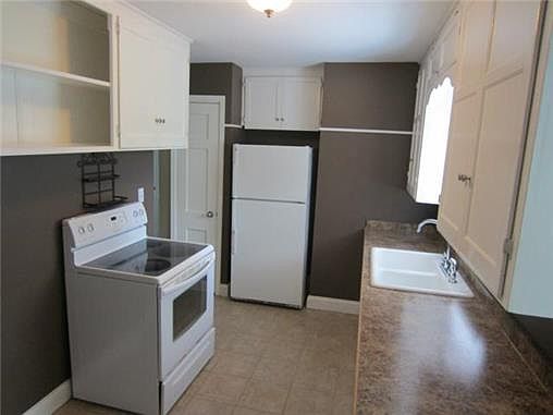 4th image of 5552 Roeland Dr