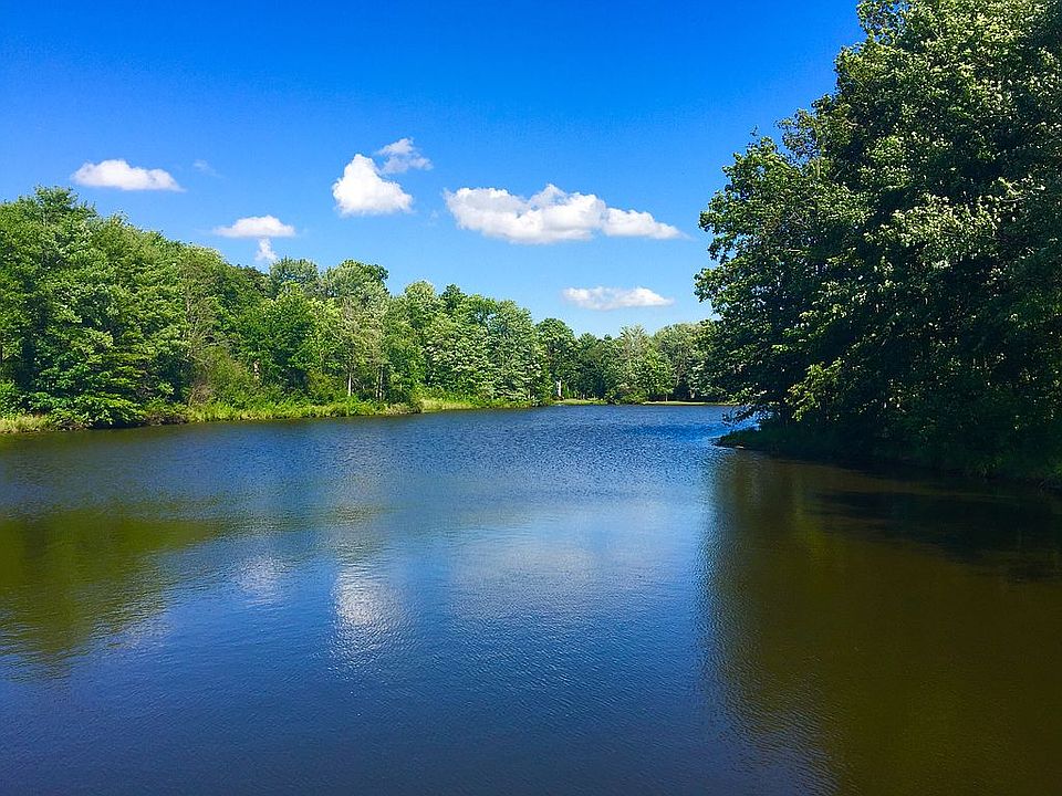 2nd image of 8590 Peppermill Run