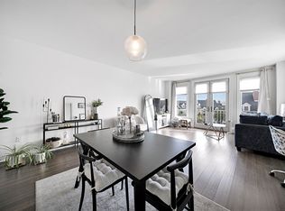 204 Shearwater Ct W APT 33, Jersey City, NJ