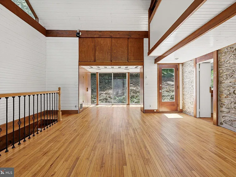 803 Mill Creek Rd — Photo 20