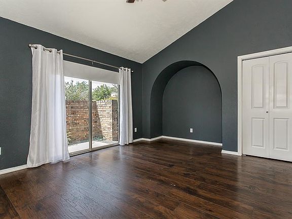 2nd image of 4018 Towngate Blvd