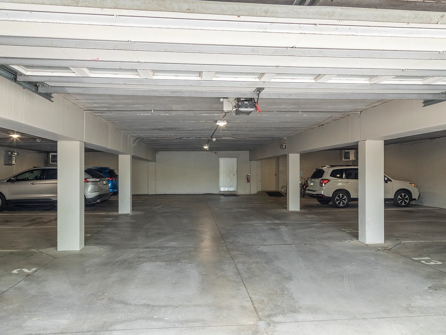 Harbor District Apartments — Photo 4