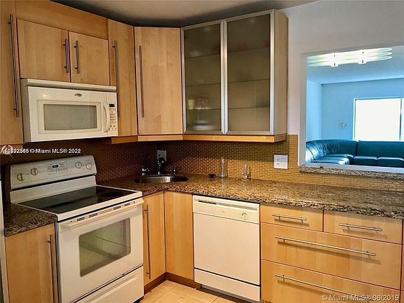 2nd image of 871 NE 195th St APT 302