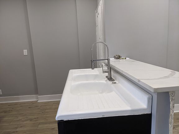 2nd image of 5004 Herman Ave #1