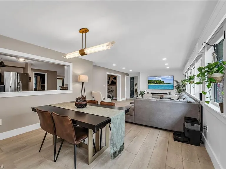 1840 23rd St SW — Photo 13