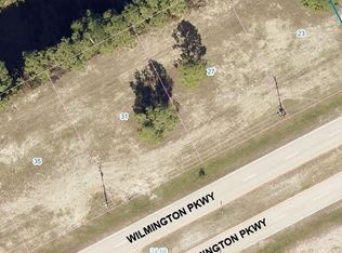 31 Wilmington Pkwy, Cape Coral, FL 33993