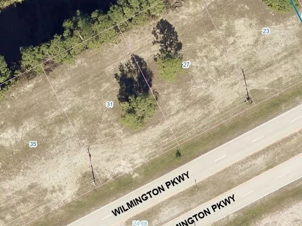 31 Wilmington Pkwy, Cape Coral, FL 33993
