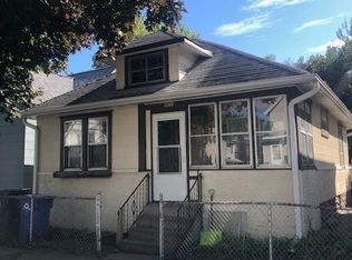 1068 Hatch Ave, Saint Paul, MN 55103
