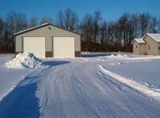 8040 Summerfield Rd, Lambertville, MI 48144