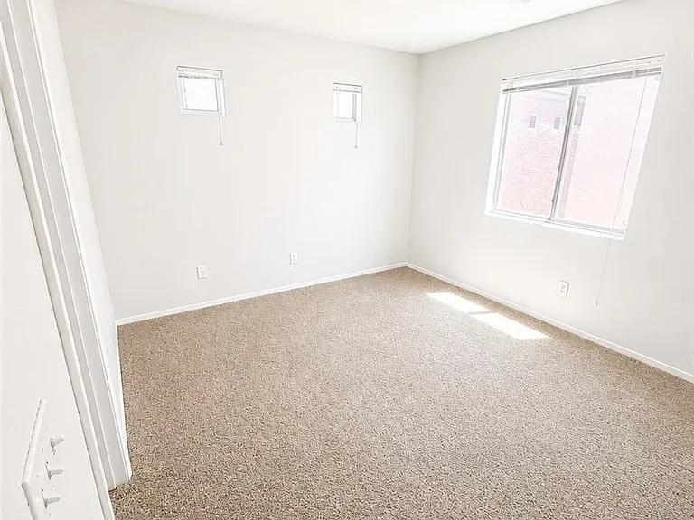 6037 Aripeka St — Photo 7