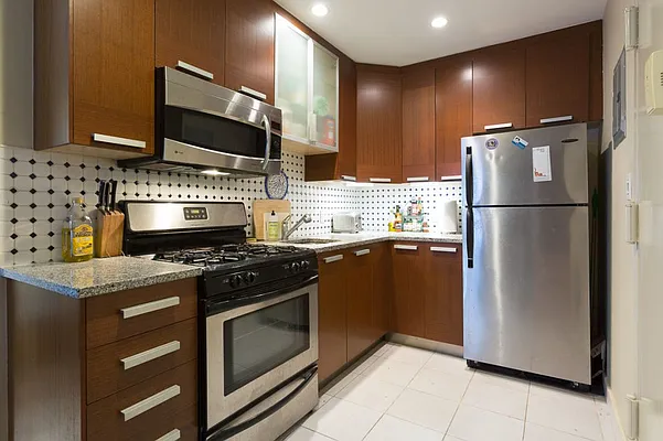 Rented by MNS | media 9