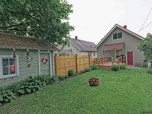 2nd image of 1537 Schuyler St