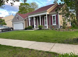 270 N Fiore Pkwy, Vernon Hills, IL