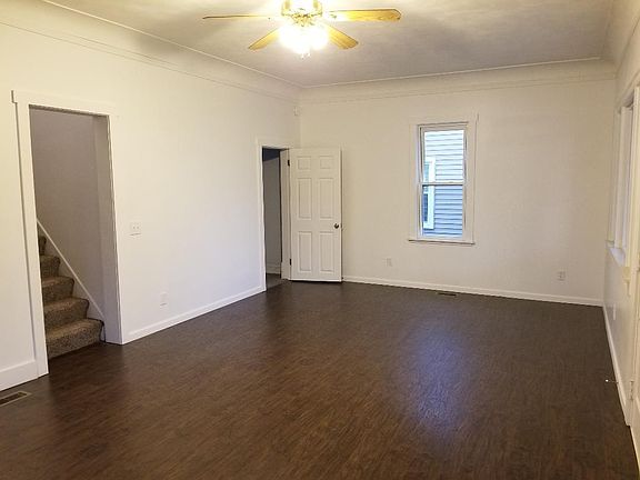 3rd image of 341 Lincoln St