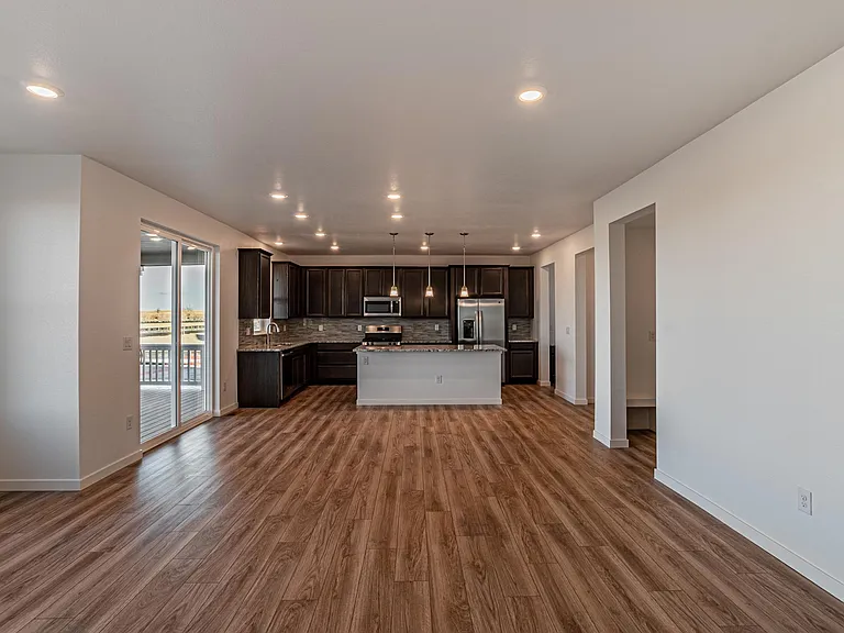 24325 E Ada Pl — Photo 3