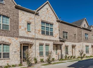 2817 Troutt Dr, Carrollton, TX 75010
