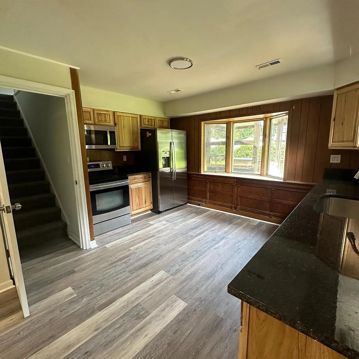 4 bed, 1800 sqft, $2,000 — Photo 4