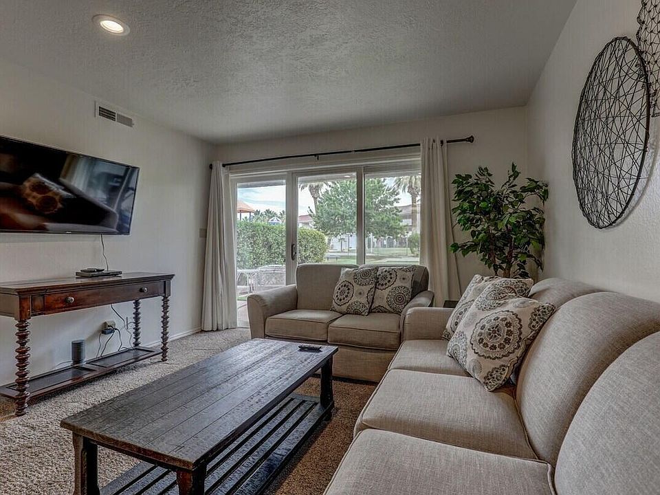 1st image of 1845 W Canyon View Dr APT 1406