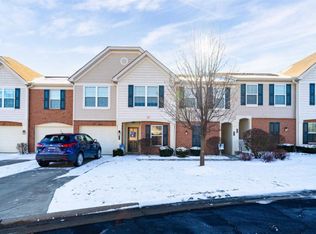 2083 Commons Circle Dr, Batavia, OH 45103
