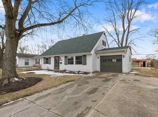 7602 Pinedale Dr, Fort Wayne, IN 46819