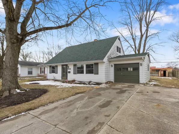 7602 Pinedale Dr, Fort Wayne, IN 46819