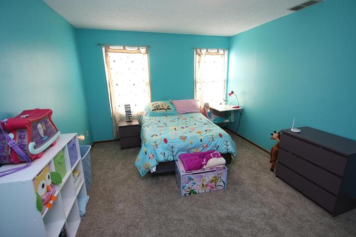 1st image of 5968 Kingslake Dr