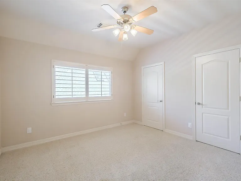 12411 Santiago Cove Ln — Photo 39