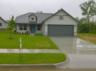 6628 S 22nd Ct, Broken Arrow, OK 74011