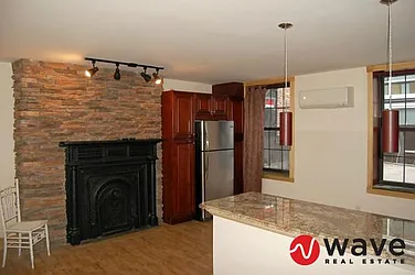 Rented by Wave Real Estate Group