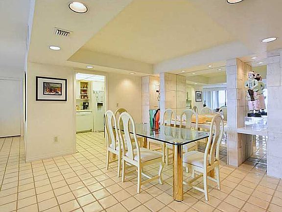 4th image of 3 Grove Isle Dr #C1204