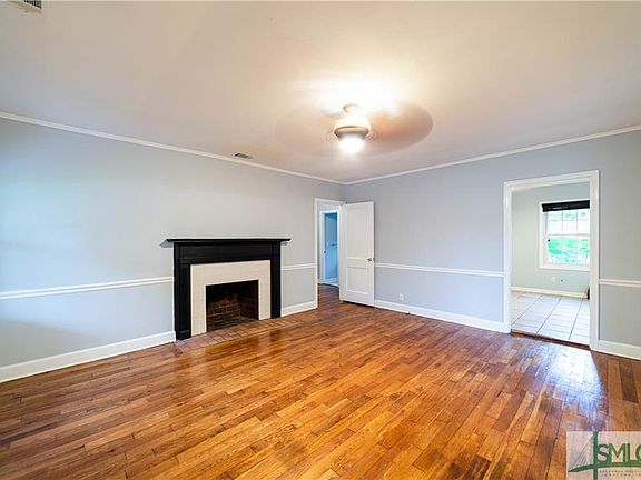 4th image of 313 E 57th St