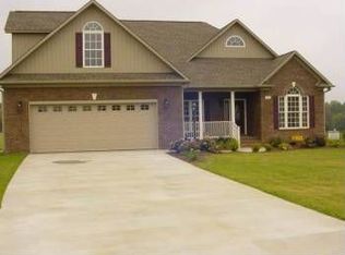 1081 Corie Crest Dr, Boiling Springs, SC 29316