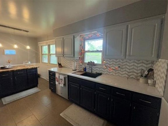3rd image of 3128 Floral Ave