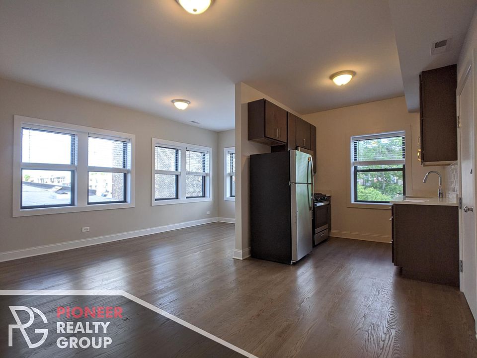 1st image of 3407 W Fullerton Ave #3